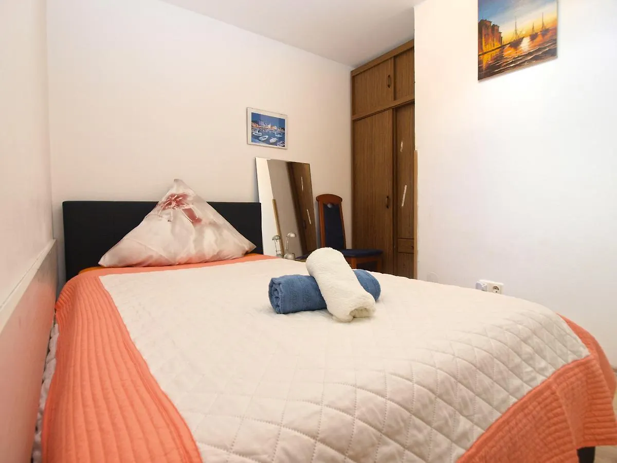 Apartments Ivanka 934 파자나
